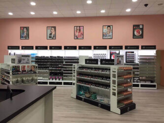 amenagement-de-magasin-pronails-1-beaute-cosmetique